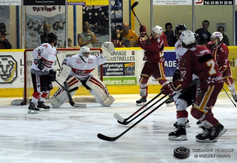 Photo hockey reportage Les premières étoiles pour le DHC.