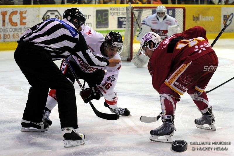 Photo hockey reportage Les premières étoiles pour le DHC.