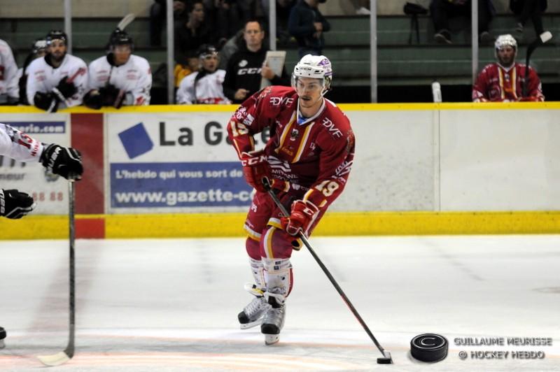 Photo hockey reportage Les premières étoiles pour le DHC.