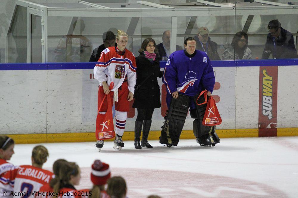 Photo hockey reportage Mondial féminin : Les Tchèques maîtrisent