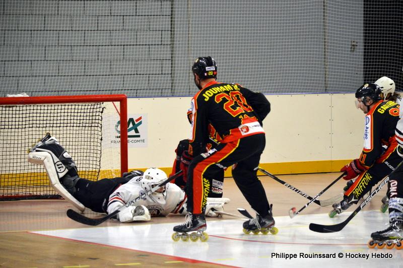 Photo hockey reportage N1 : Laborieuse mais précieuse victoire