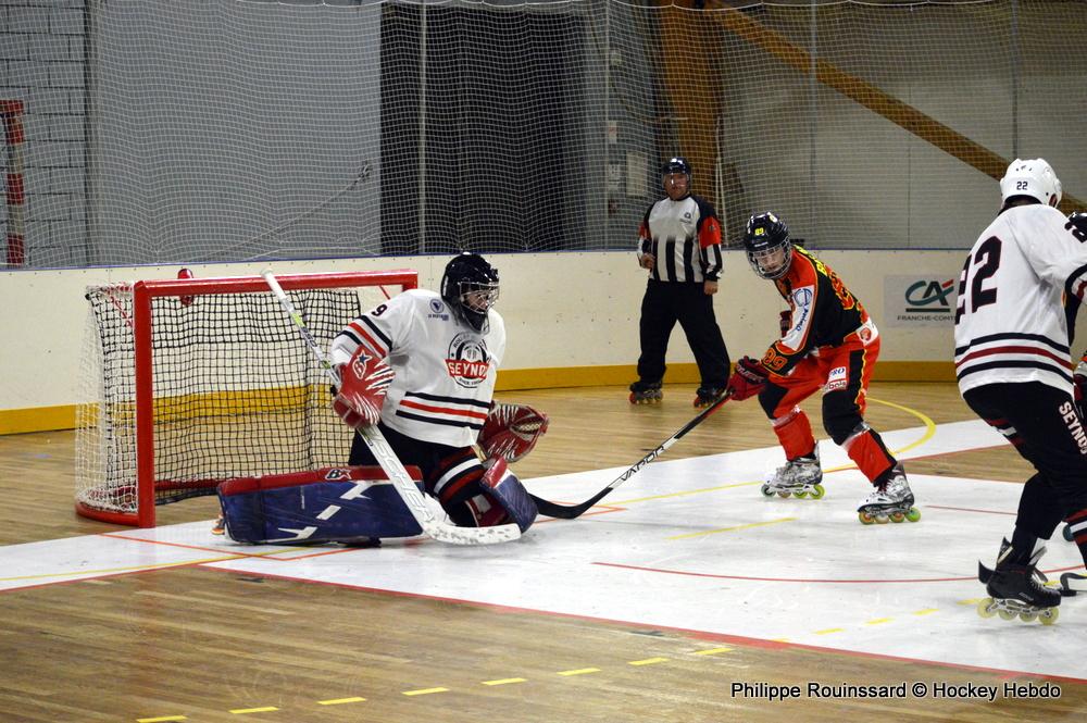 Photo hockey reportage N2 : Serré
