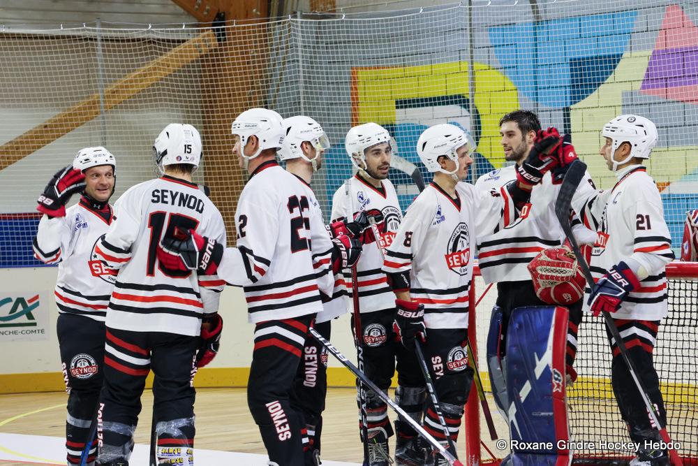 Photo hockey reportage N2 : Serré