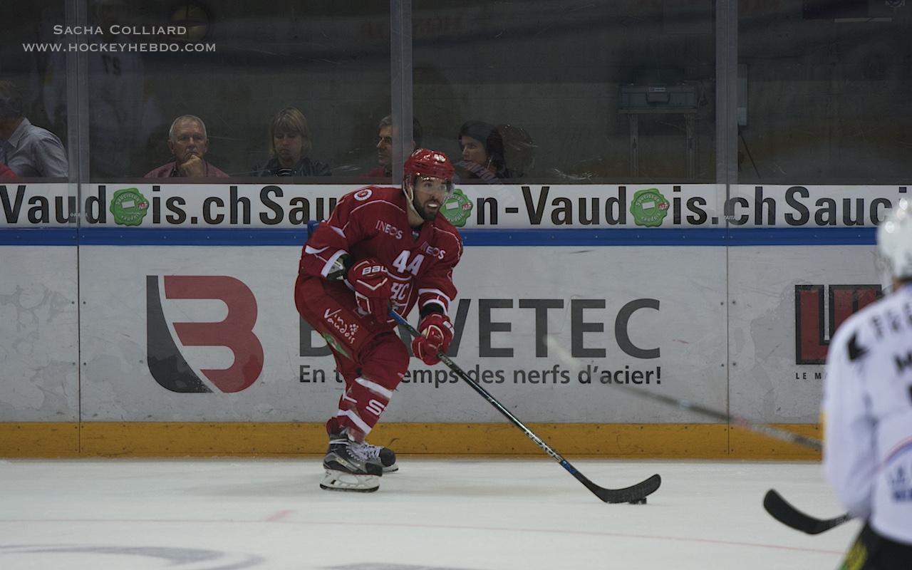 Photo hockey reportage NLA: À bout de souffle
