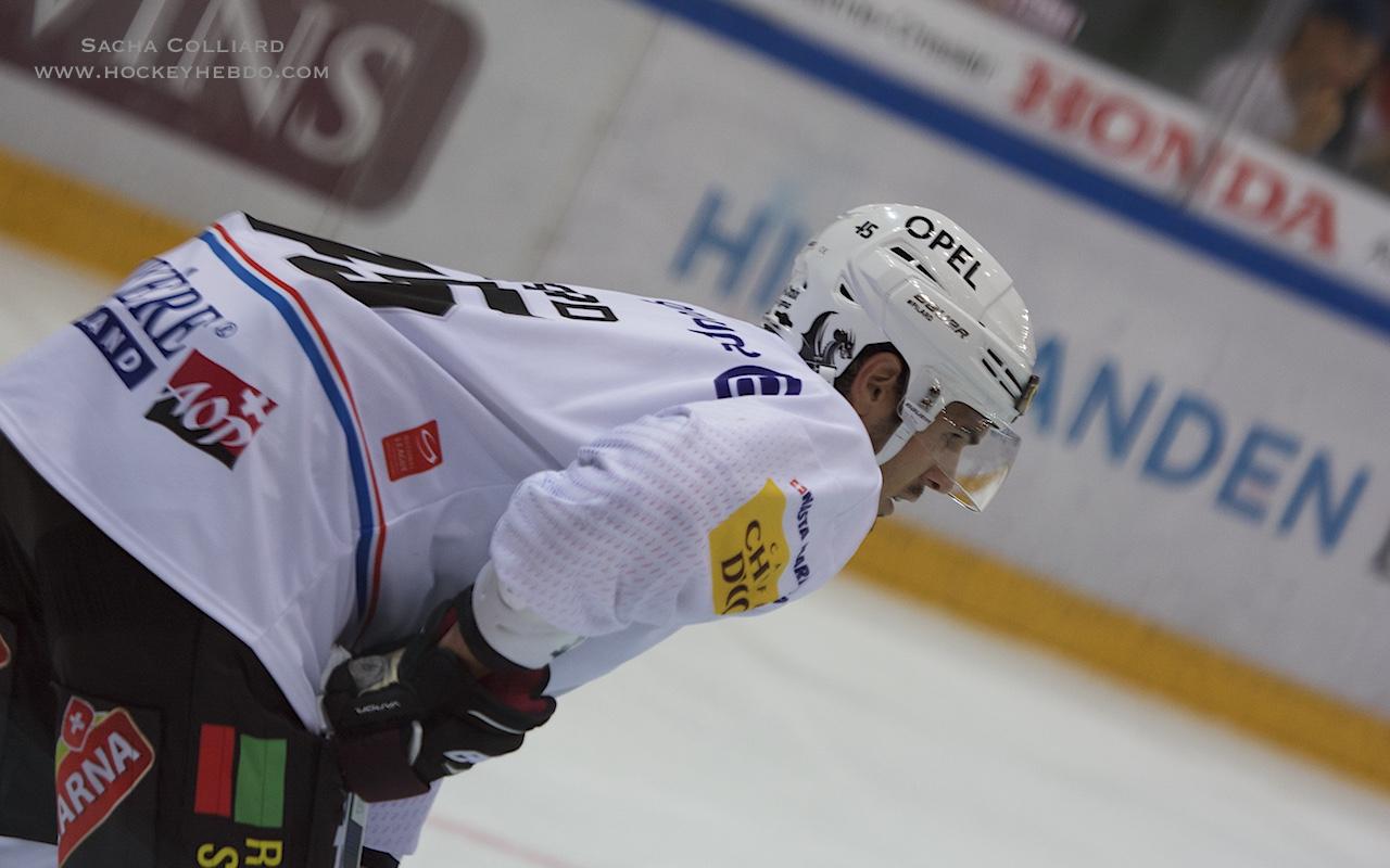 Photo hockey reportage NLA: À bout de souffle