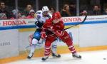 Photo hockey reportage NLA: Zuri n'a pas résisté