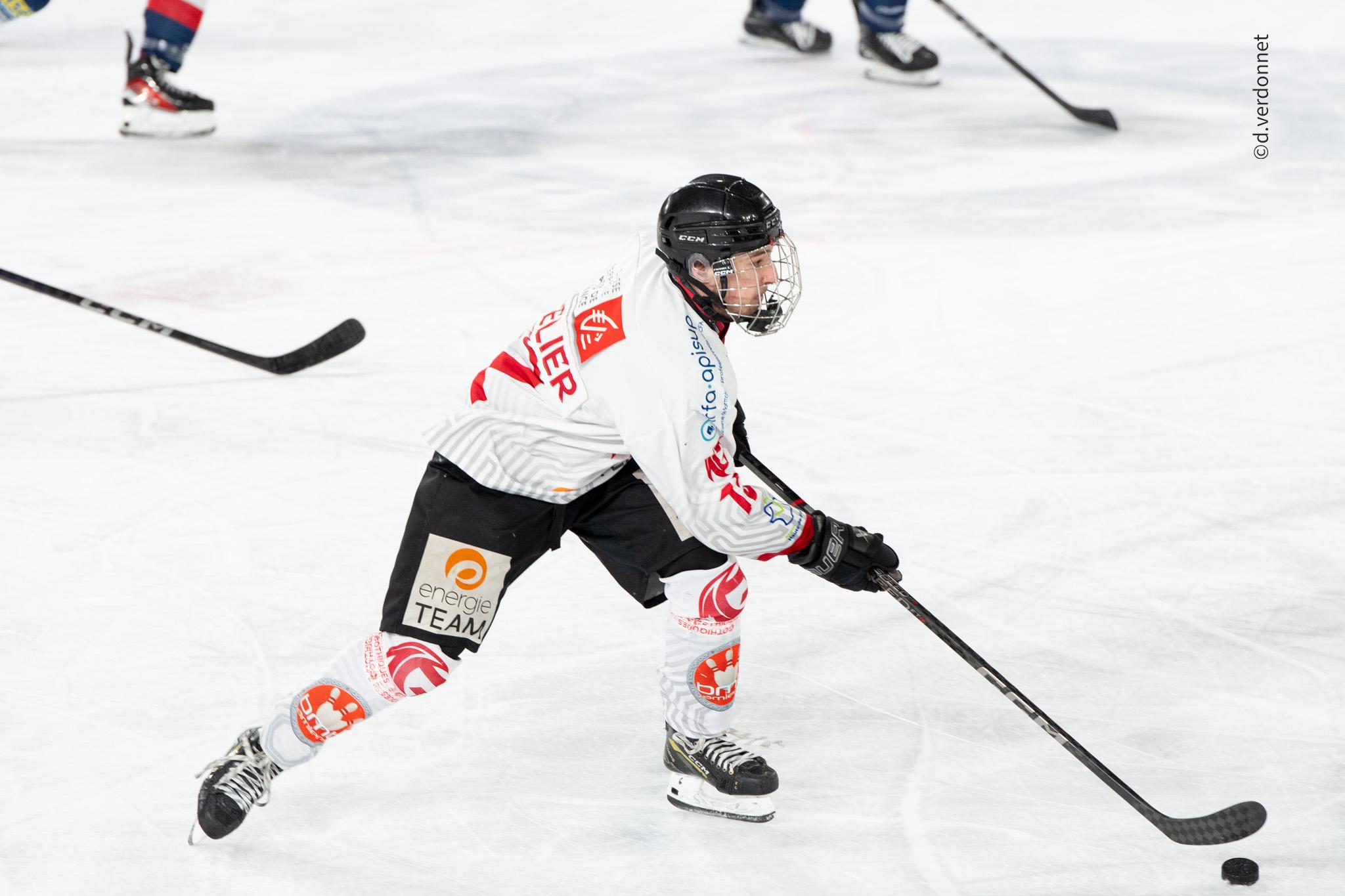 Photo hockey reportage PO U20 1/4 finale : Grenoble s'impose face à Amiens