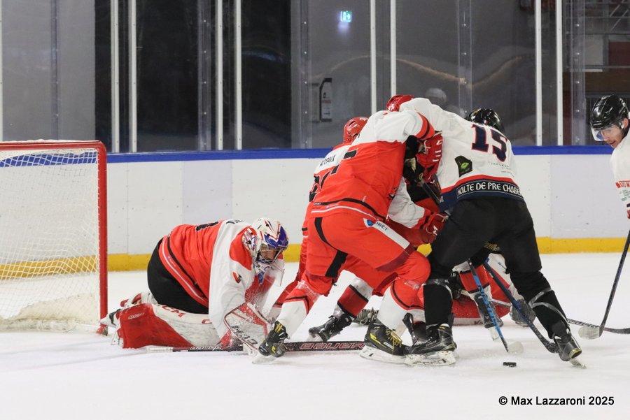 Photo hockey reportage TF - Serre-Chevalier arrache le Trophée en prolongation