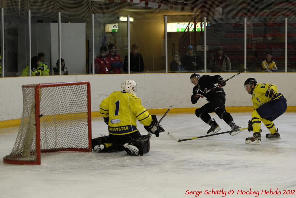 Photo hockey reportage TIC : L'aigle kazakh impérial