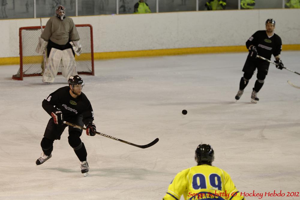 Photo hockey reportage TIC : L'aigle kazakh impérial
