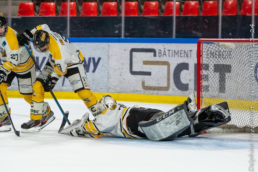 Photo hockey reportage U20 - Grenoble déroule face à Rouen