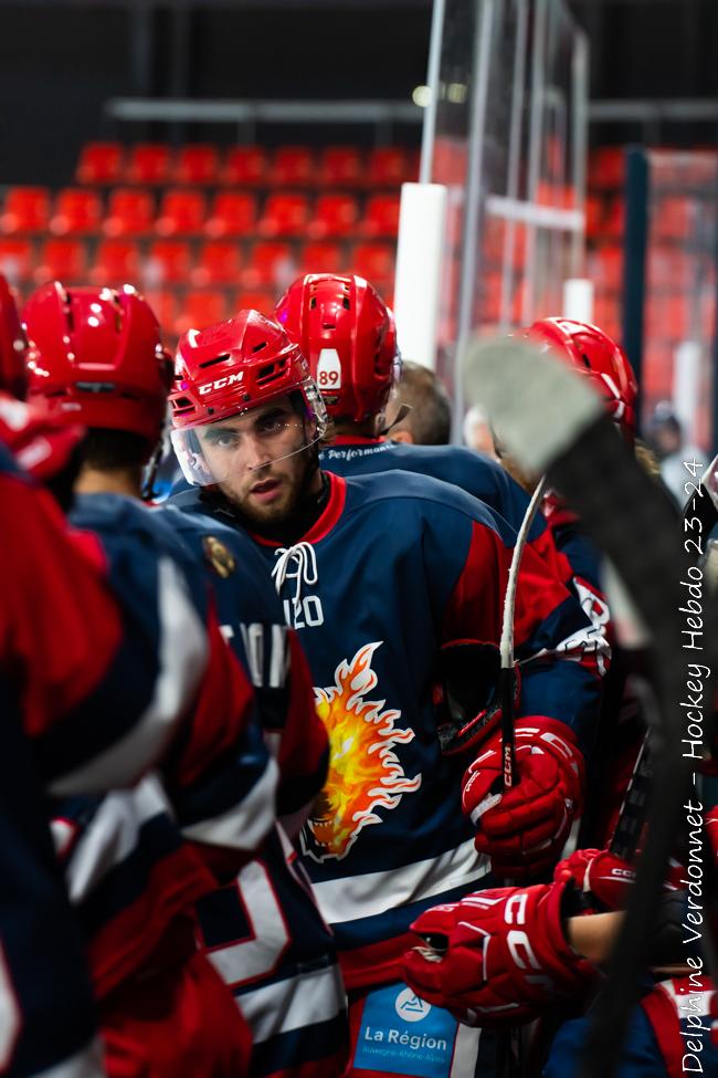 Photo hockey reportage U20 Grenoble démarre parfaitement la saison