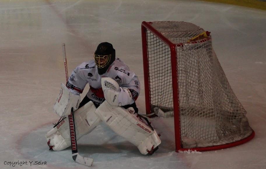 Photo hockey reportage Visp déjoue le Red Ice